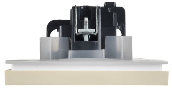фото Розетка с заземлением  IEK FP-R16-16-44-K10 в Казани