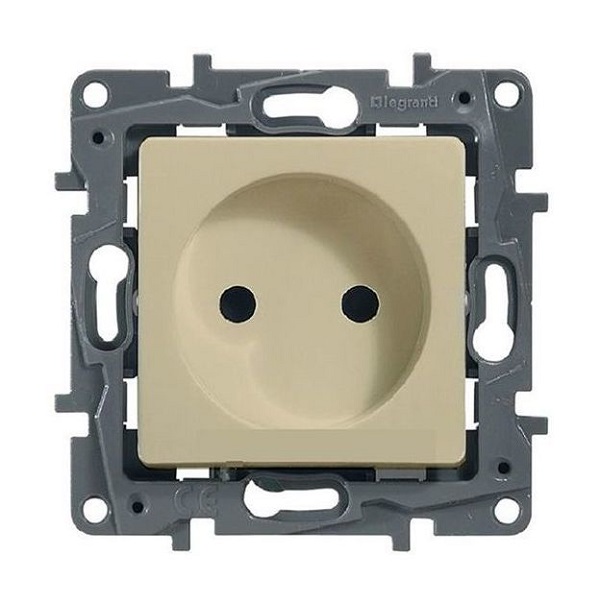 

Розетка Legrand 672334 Etika - 2К со шторками, немецкий стандарт, винтовые зажимы, 16 А, 250 В~, слоновая кость, 672334