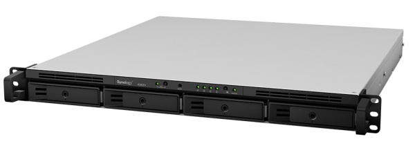 фото Сетевое хранилище  Synology RS820+