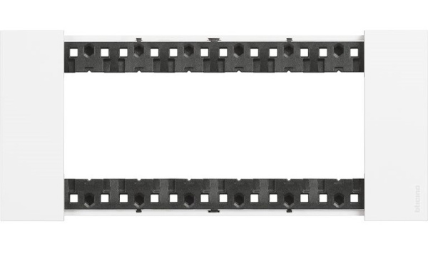 Изображение товара Рамка BTicino KA4806KW из коллекции Living Now для модулей