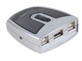 

Переключатель Aten US221A-AT Switch, USB, 2> 1 устройства/порта/port, с 1 шнуром A>B Male, (USB 2.0), US221A-AT