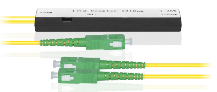

Делитель мощности SNR SNR-CPC-1x2-15/85-SC/APC оптический корпусный трехоконный 1х2-15/85 SC/APC, SNR-CPC-1x2-15/85-SC/APC