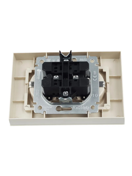 фото Розетка  IEK BR-R24-16-K10-F в Екатеринбурге