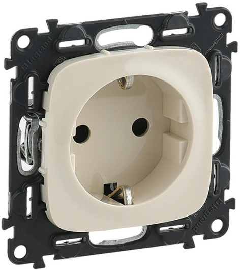 Изображение товара Розетка Legrand 753820 для внутренней установки серия Valena Allure