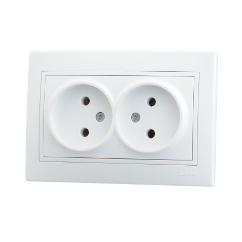 фото Розетка  Lezard 701-0202-128 в Омске