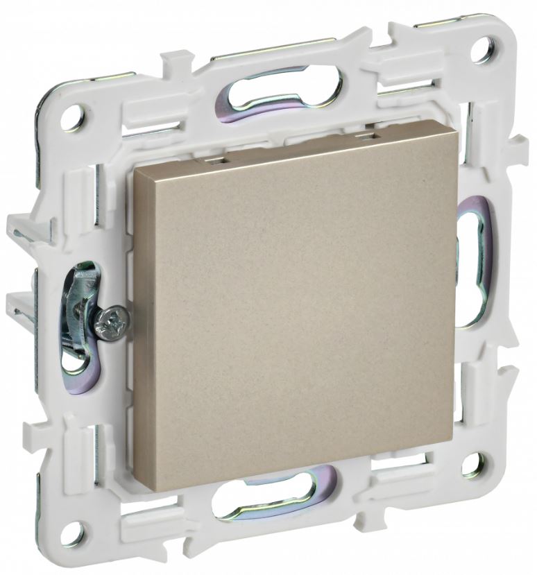 

Заглушка с суппортом IEK SK-PL10-K37 SKANDY SK-C01Sh шампань, SK-PL10-K37