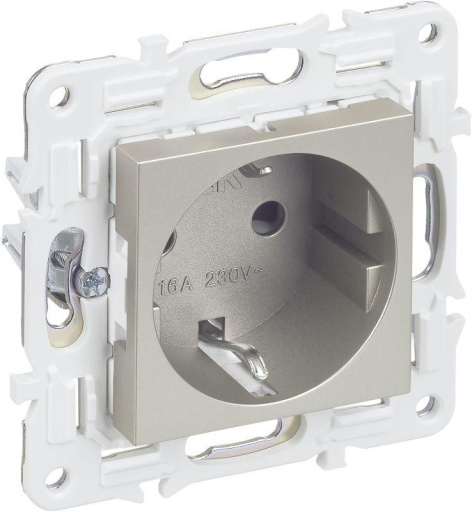 Изображение товара Розетка с заземлением IEK SK-R14-16-K37 SKANDY 16А для встраиваемого монтажа