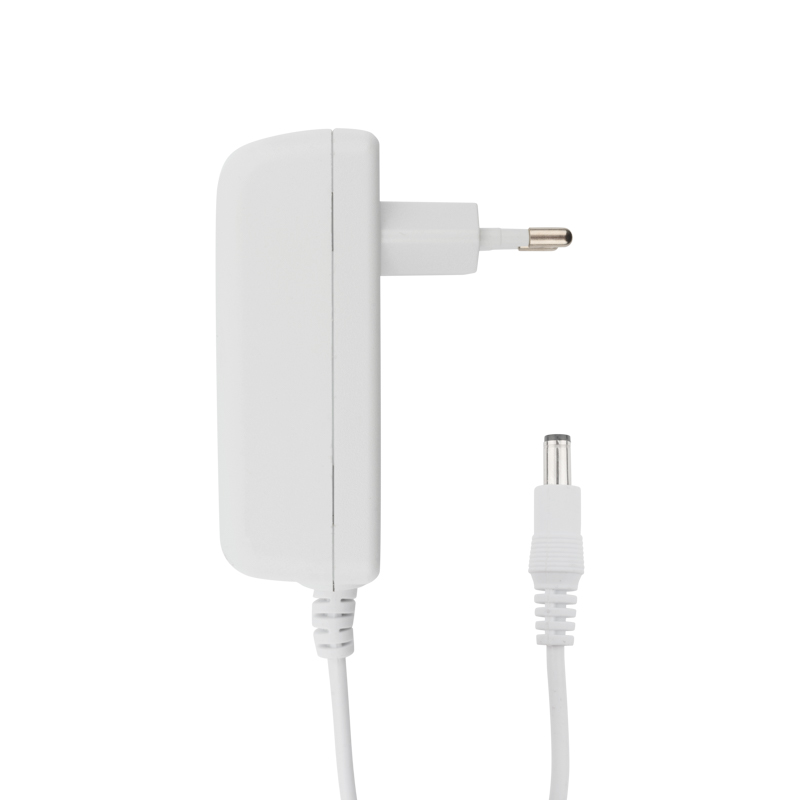 

Источник питания Rexant 200-024-6 12 V 24 W с DC разъемом подключения 5.5х2.1, белый корпус (IP23), 200-024-6