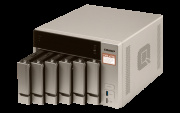 фото Сетевой RAID-накопитель QNAP TVS-673e-8G
