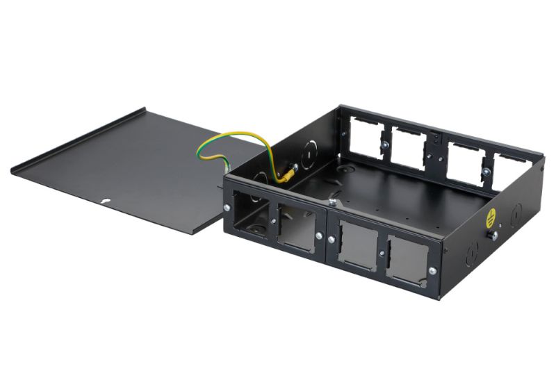 

Точка консолидации Eurolan 27P-00-33BL 4 планки французский стандарт (2 модуля 45 × 45 мм), черный, 27P-00-33BL