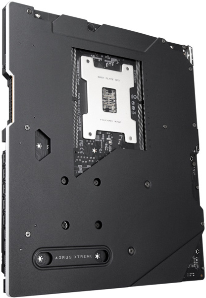 фото Материнская плата XL-ATX GIGABYTE TRX40 AORUS XTREME