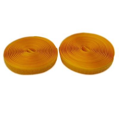 

Рулон липучки BNH ROL-5x16 yellow 16мм*5м, полиамид, жёлтый, ROL-5x16 yellow