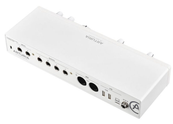 фото Аудиоинтерфейс  Arturia MiniFuse 4 White в Уфе