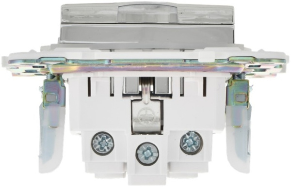 фото Розетка с заземлением с крышкой IEK SK-R16-16-44-K50