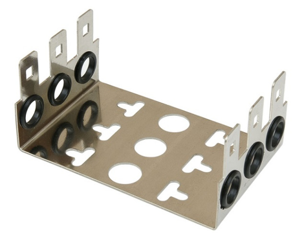 Изображение товара Рама Cabeus FW-30 настенная металлическая с 3 плинтами и опцией крепления