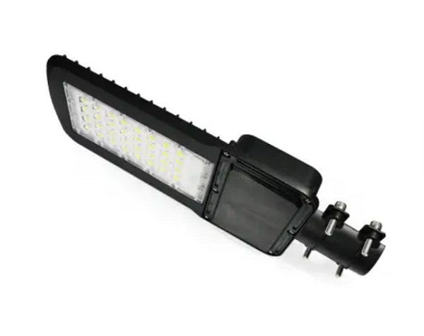 

Светильник уличный Gauss 629535350 Qplus 50W 6000lm 5000K 120-260V IP65 370*145*45мм черный КСС "Ш" LED, 629535350