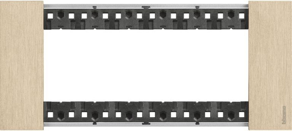 Изображение товара Декоративная рамка BTicino KA4806ZW для розеток