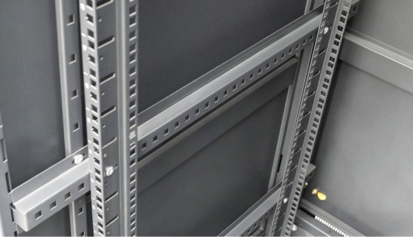 фото Шкаф напольный 19", 27U Мирарус MR-TFC-27U-600/800-GD-BK в Казани
