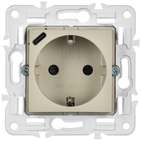 фото Розетка с заземлением  IEK SK-R14-16-U14-018-K10 в Ростове-на-Дону