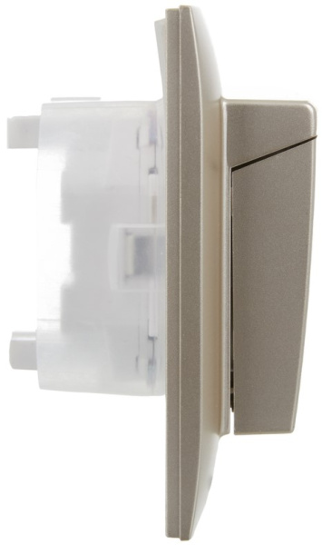 фото Розетка двухместная с заземлением в сборе IEK SK-R26-16-44-K37-F в Казани