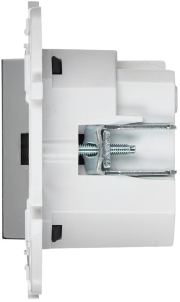 фото Розетка с заземлением  IEK SK-R14-16-U14-018-K50 в Санкт-Петербургe