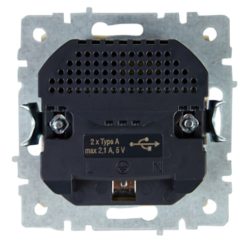 фото Розетка с заземлением  IEK BR-R14-16-U21-D21-K10 в Омске