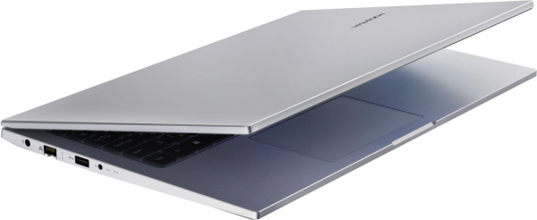 фото Ноутбук  Maibenben M557 в Красноярске 15.6 ", Ryzen 7, 16 Гб RAM, 512 Гб SSD, Radeon Vega, Серебристый