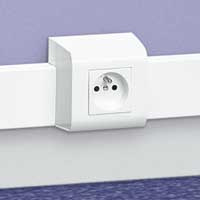 Изображение товара Рамка Legrand 030377 для электросистем, пластиковая, 60х20 мм