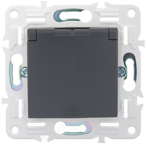 фото Розетка с заземлением с крышкой IEK SK-R16-16-44-K48 в Казани