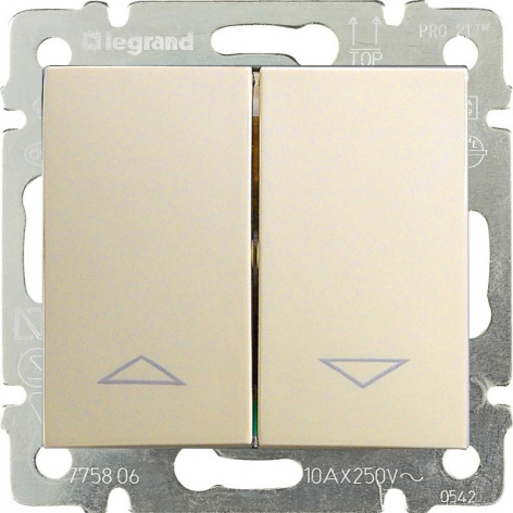 фото Переключатель  Legrand 774304 в Красноярске