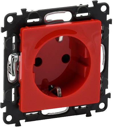 Изображение товара Розетка Legrand Valena In'Matic 753129 встраиваемая с защитными шторками