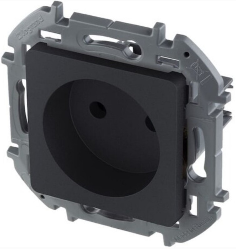 фото Розетка  Legrand 673713 в Омске