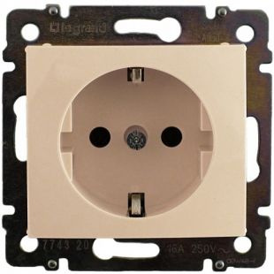 фото Розетка  Legrand 774320 в Казани