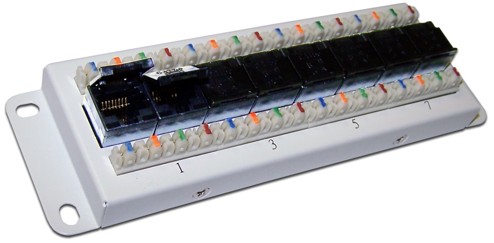 

Патч-панель Lanmaster LAN-HCS-PP8U5E UTP Cat.5e, 8 портов, фронтальный монтаж, LAN-HCS-PP8U5E