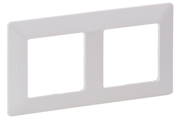 Изображение товара Рамка Legrand 754002 серия Valena Life для розеток и выключателей