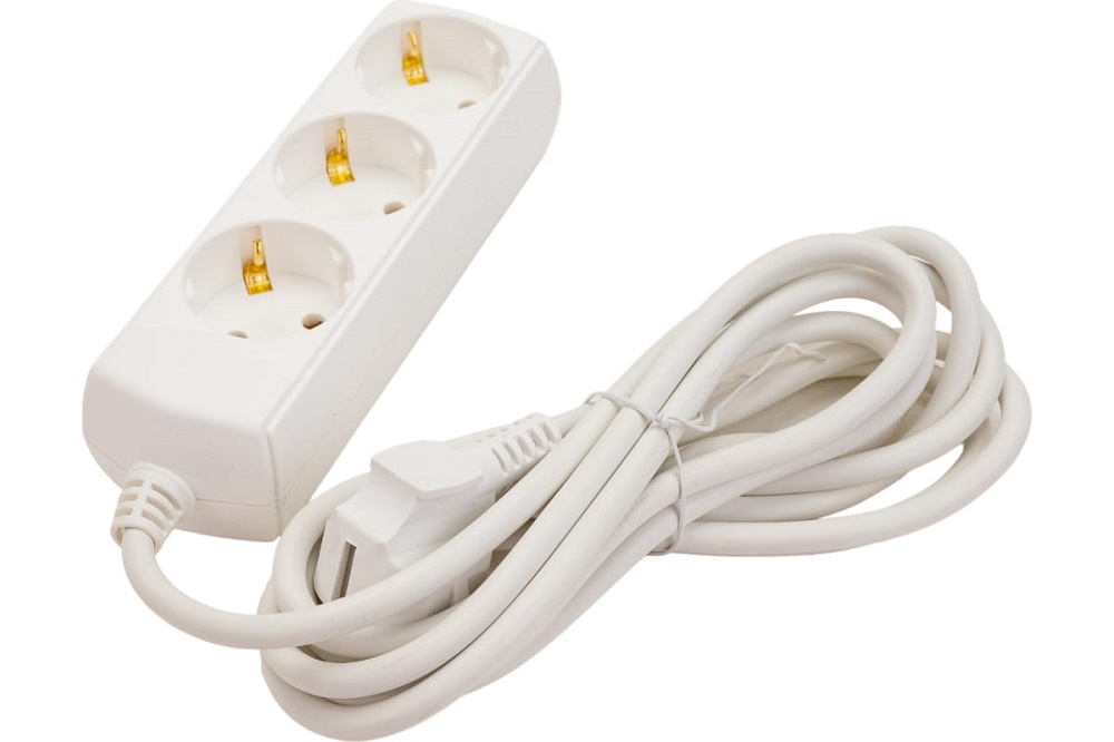 

Удлинитель GENERICA WYP10-10-03-03-Z-G 3х3м с заземл. 10А IP20 У03 2P+PE 250В 3х1, WYP10-10-03-03-Z-G