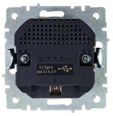фото Розетка с заземлением  IEK BR-R14-16-U21-D31-K10 в Ростове-на-Дону