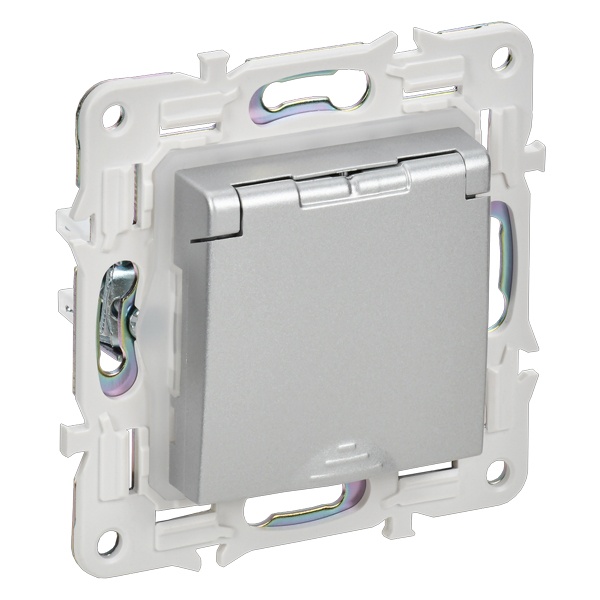 

Розетка с заземлением с крышкой IEK SK-R16-16-44-K23 SKANDY с защитными шторками 16А IP44 SK-R11S Серебряный, SK-R16-16-44-K23