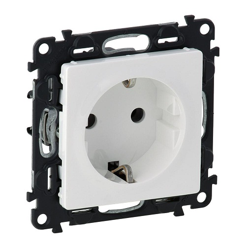 

Розетка Legrand 753420 Valena LIFE DIY Бел 1-ая с/з с защитными шторками, безвинт.зажим, 753420