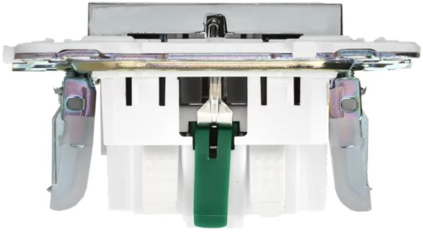 фото Розетка с заземлением  IEK SK-R14-16-K50 в Санкт-Петербургe