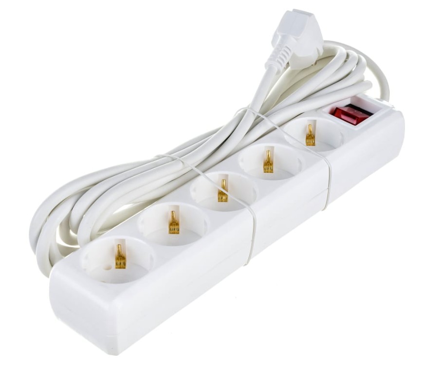 

Удлинитель IEK WYP10-16-05-05-ZK-N 5х5м с заземл. 16А IP20 У05К 2P+PE 250В 3х1 с выкл., WYP10-16-05-05-ZK-N