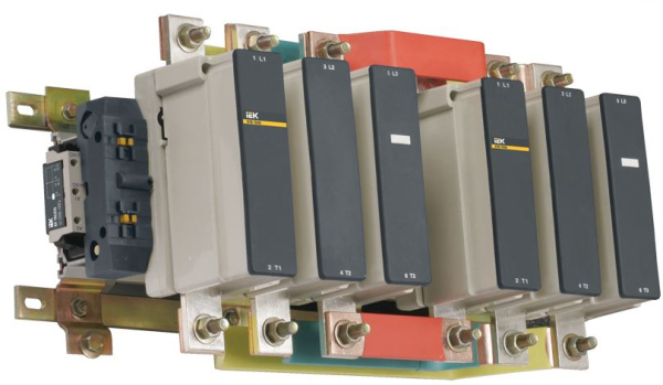 Изображение товара Контактор электромагнитный IEK KKT73-630-400-10 для трехфазных электродвигателей