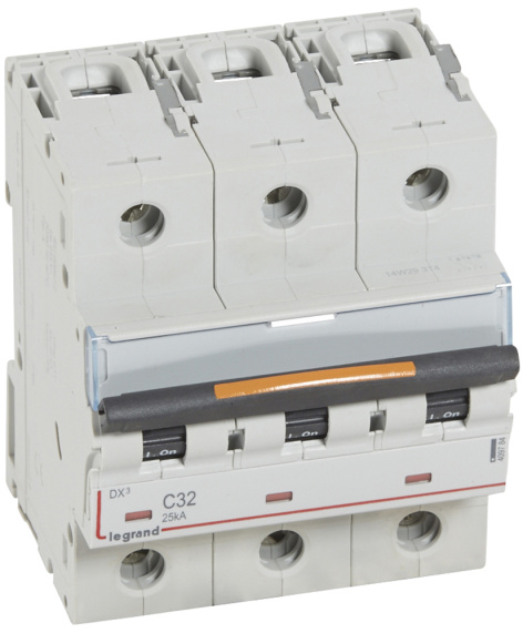 Изображение товара Автоматический выключатель Legrand DX³ 32 A 400 В 3P C 25 кА