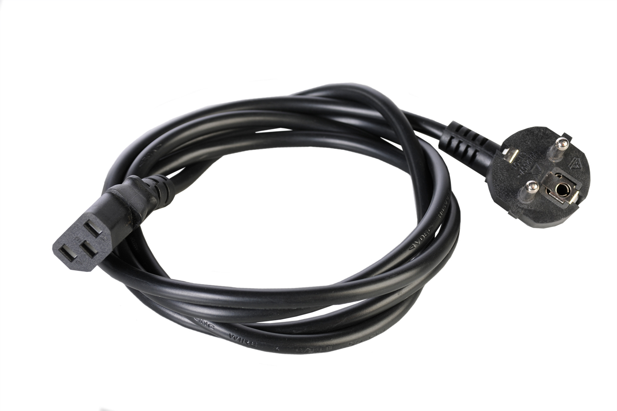 

Кабель питания ЦМО R-10-Cord-C13-S-5 с заземлением IEC 60320 C13/Schuko, 10 А / 250 В (3 × 1,0), длина 5 м, R-10-Cord-C13-S-5
