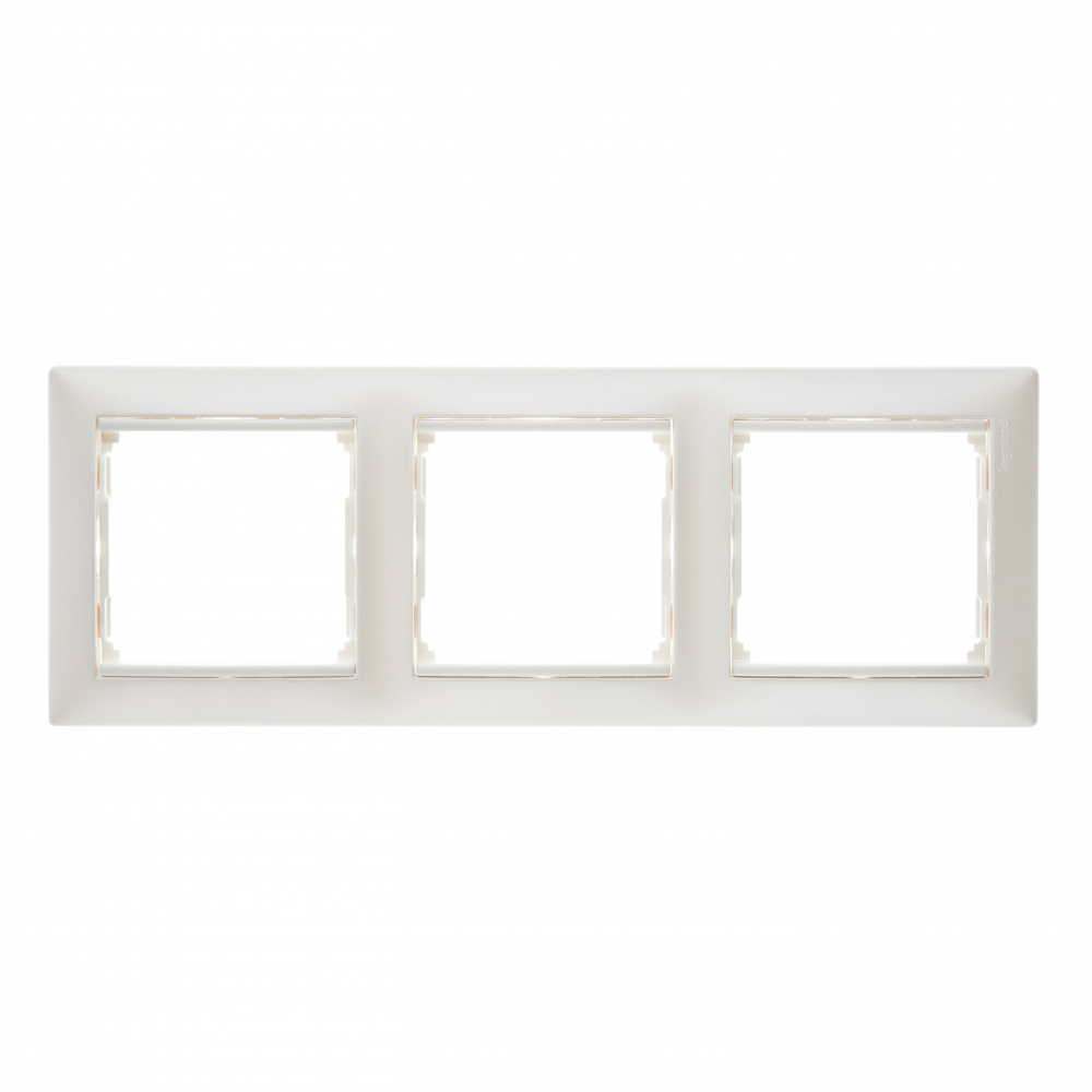 

Рамка Legrand 770473 Valena CLASSIC - 3 поста, вертикальный и горизонтальный монтаж, жемчужный, 770473