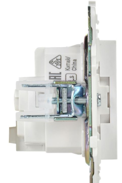 фото Розетка с заземлением  IEK SK-R11-16-K01 в Екатеринбурге