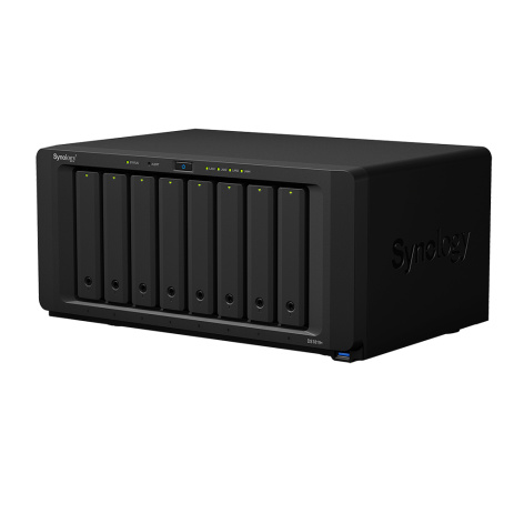 фото Сетевое хранилище  Synology DS1819+