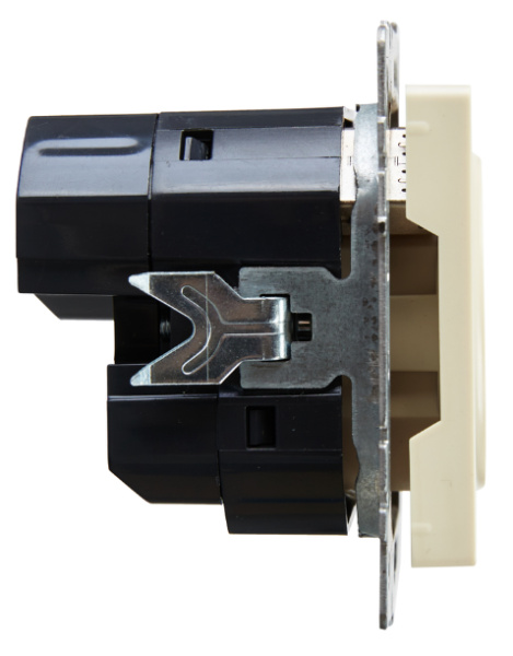 фото Розетка с заземлением  IEK BR-R14-16-U21-D31-K10 в Ростове-на-Дону