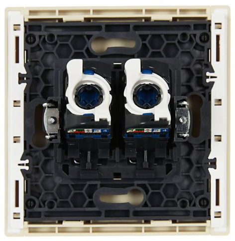 фото Розетка компьютерная двойная IEK FP-K20-2-K10 в Челябинске
