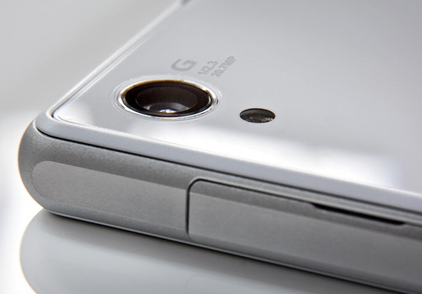 фото Мобильный телефон  Sony Xperia Z1 C6903 White